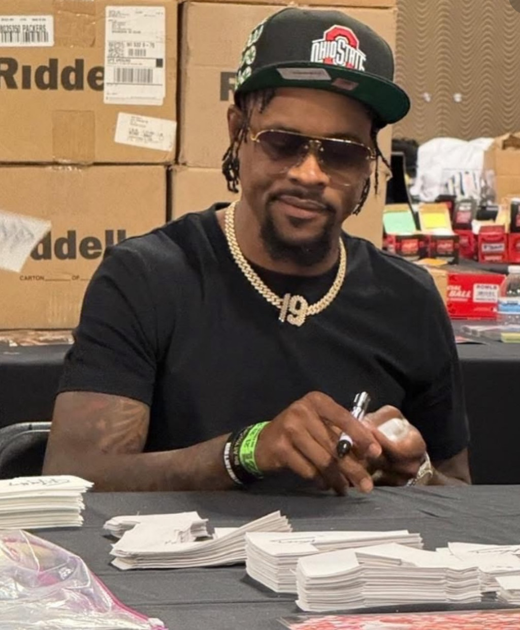 Autograph signing